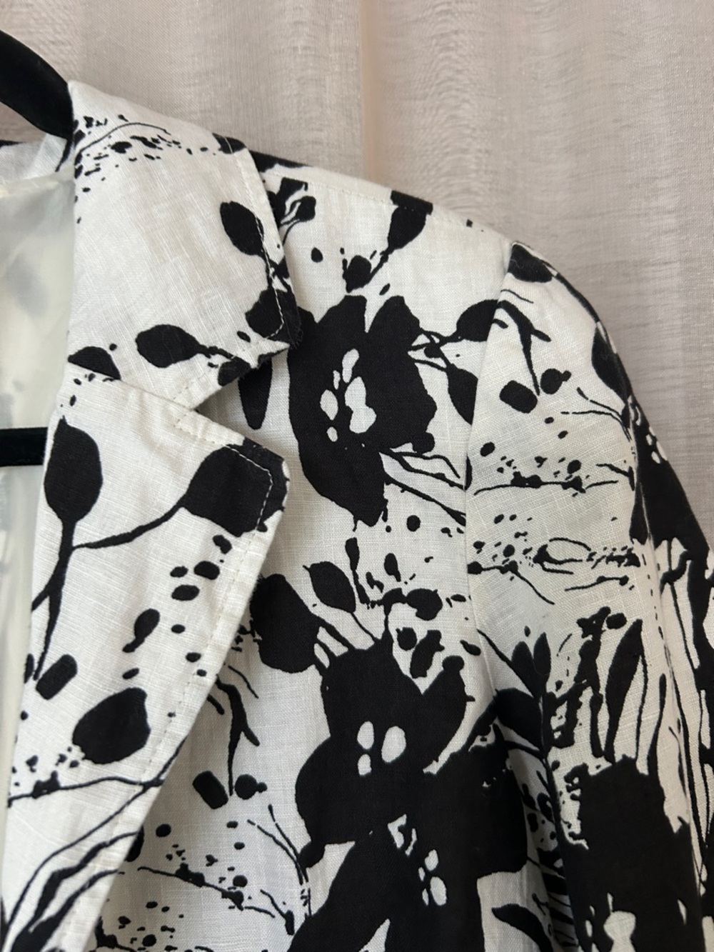 Black an white linen jacket, 14, xl